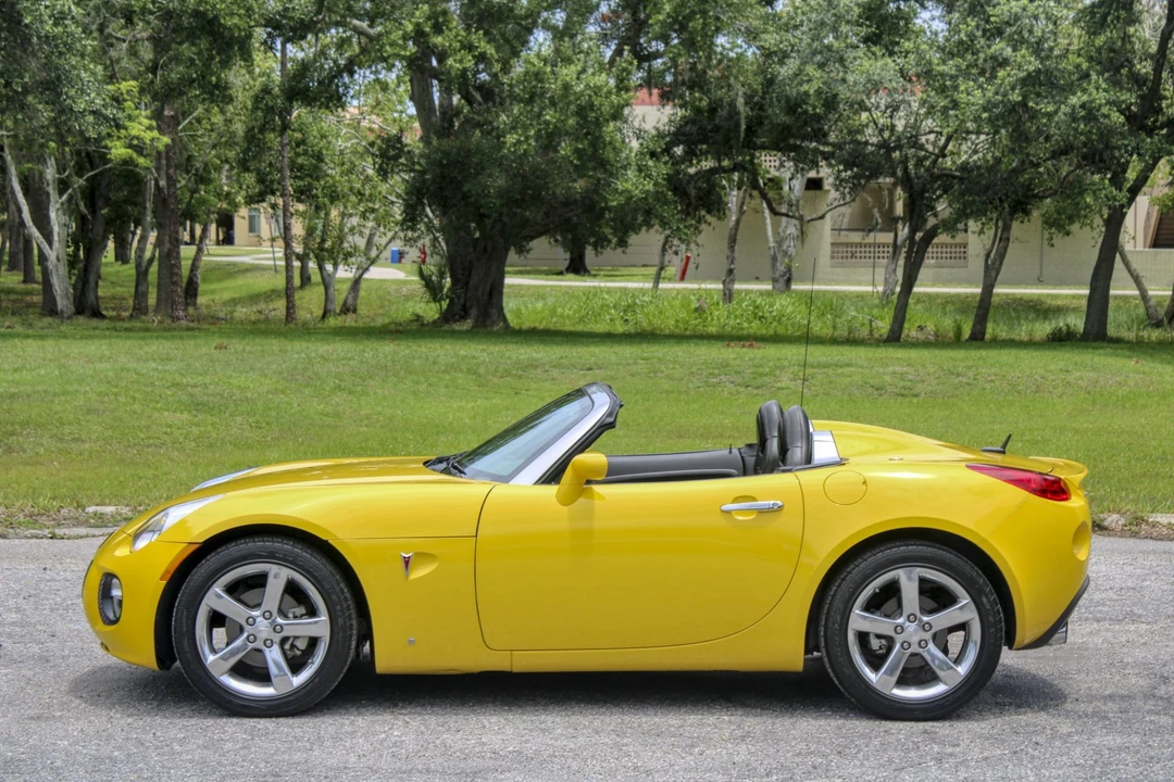 2008 Pontiac Solstice GXP - Image 12 of 31