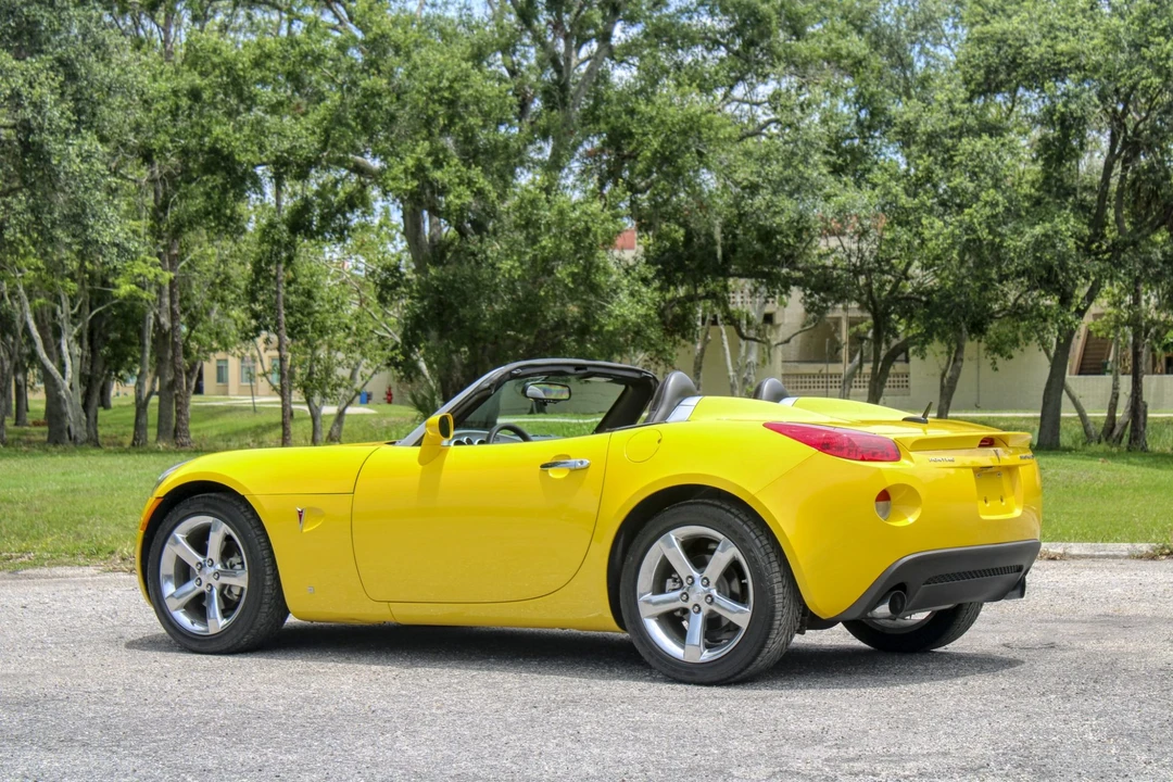 2008 Pontiac Solstice GXP - Image 18 of 31