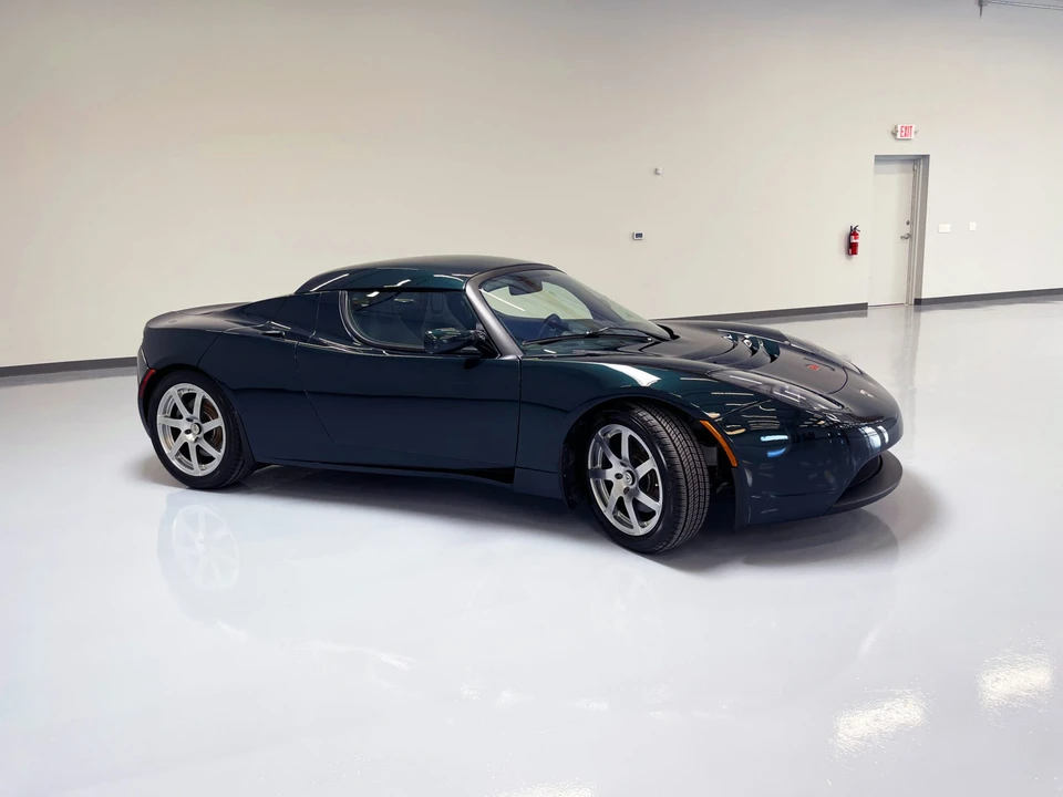 2008 Tesla Roadster - Image 9 of 31