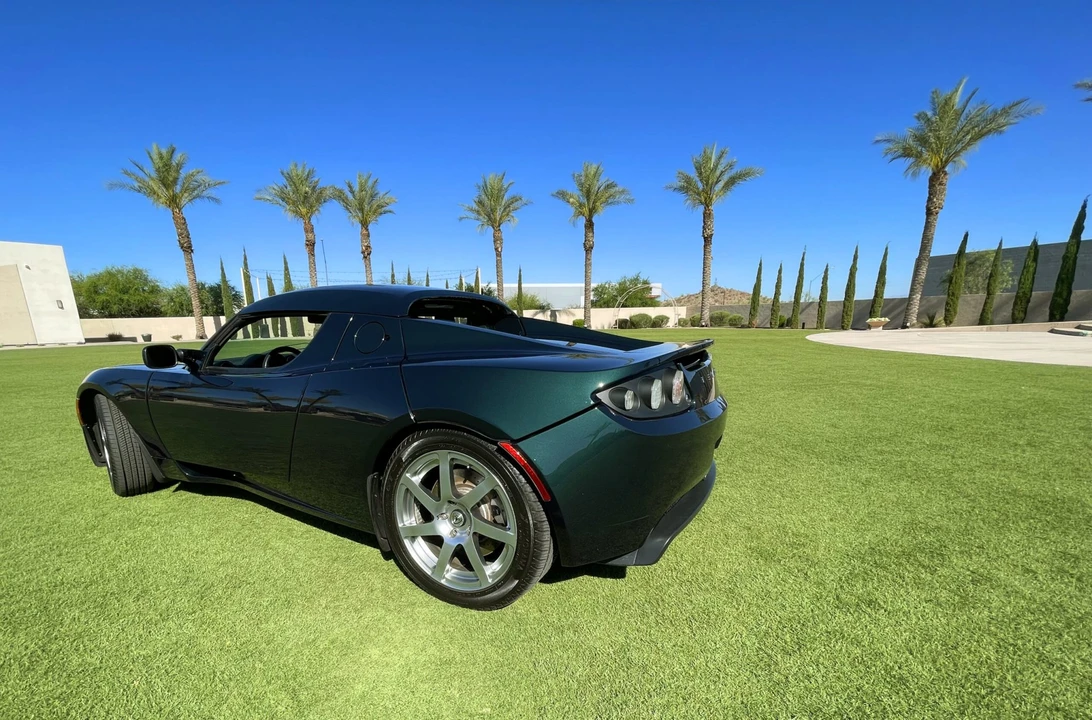 2008 Tesla Roadster - Image 28 of 31