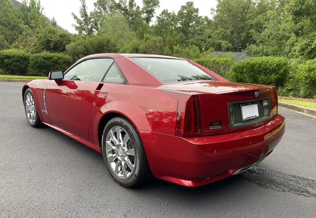 2009 Cadillac XLR - Image 30 of 31