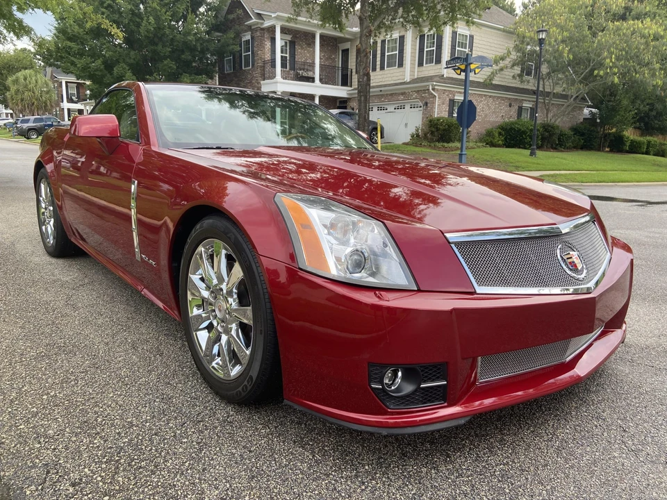 2009 Cadillac XLR - Image 17 of 31