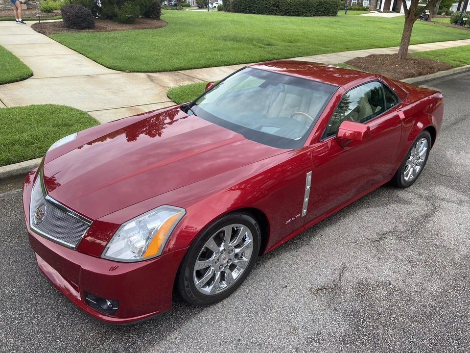 2009 Cadillac XLR - Image 12 of 31