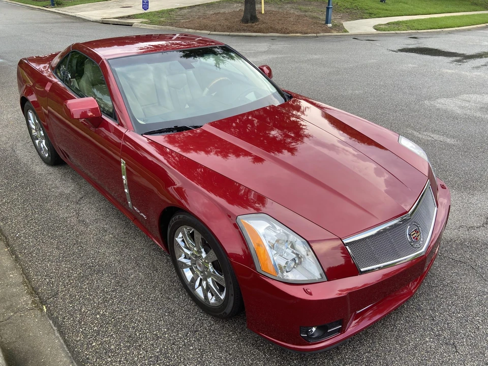 2009 Cadillac XLR - Image 18 of 31