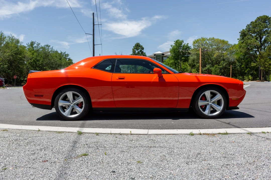 2009 Dodge Challenger SRT8 & 392 3rd Gen - Image 4 of 31