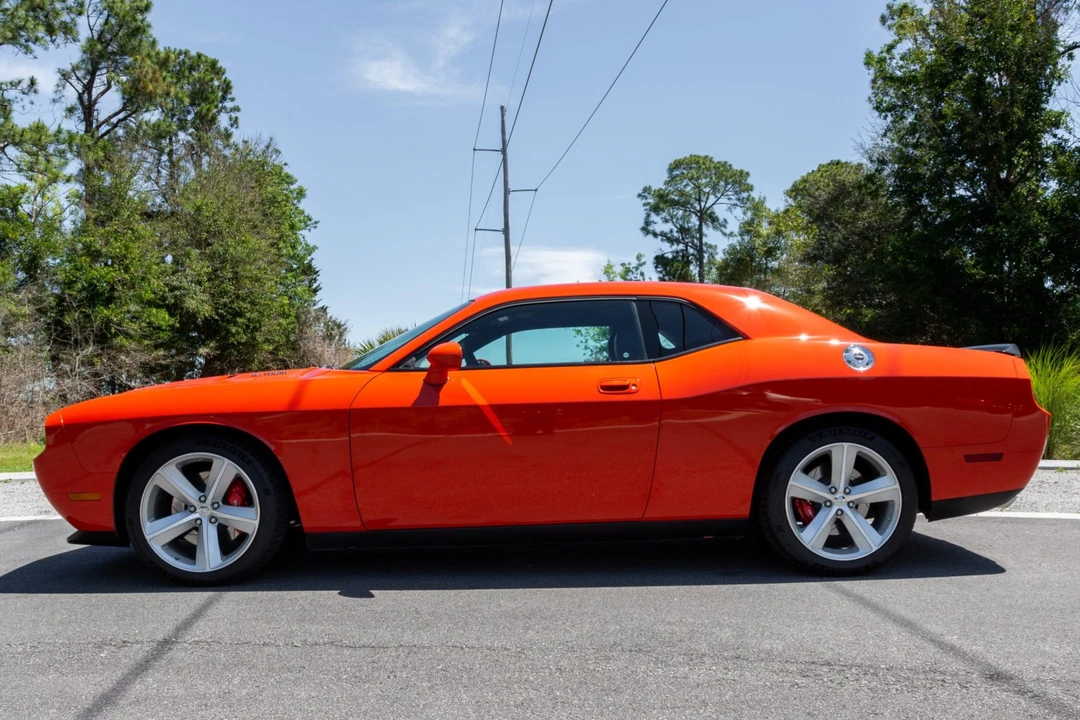 2009 Dodge Challenger SRT8 & 392 3rd Gen - Image 7 of 31