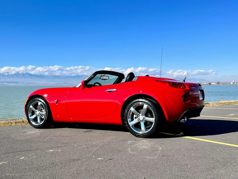 2009 Pontiac Solstice GXP - Image 8 of 31