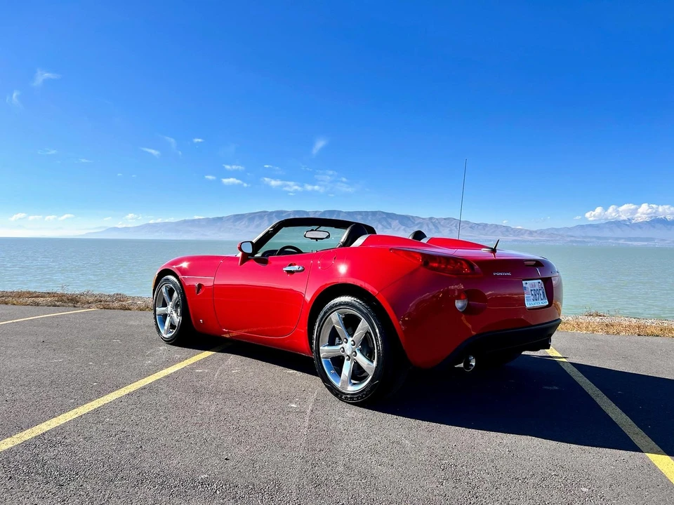 2009 Pontiac Solstice GXP - Image 12 of 31
