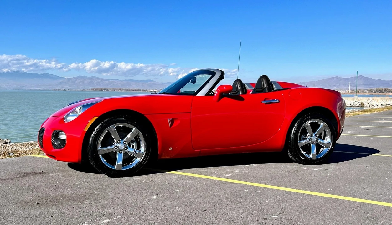 2009 Pontiac Solstice GXP - Image 3 of 31