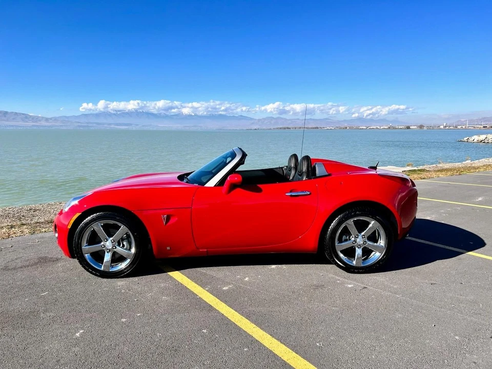 2009 Pontiac Solstice GXP - Image 5 of 31
