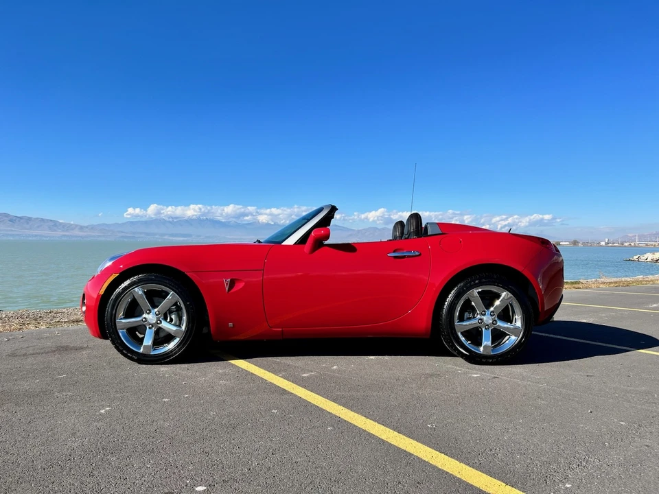 2009 Pontiac Solstice GXP - Image 4 of 31