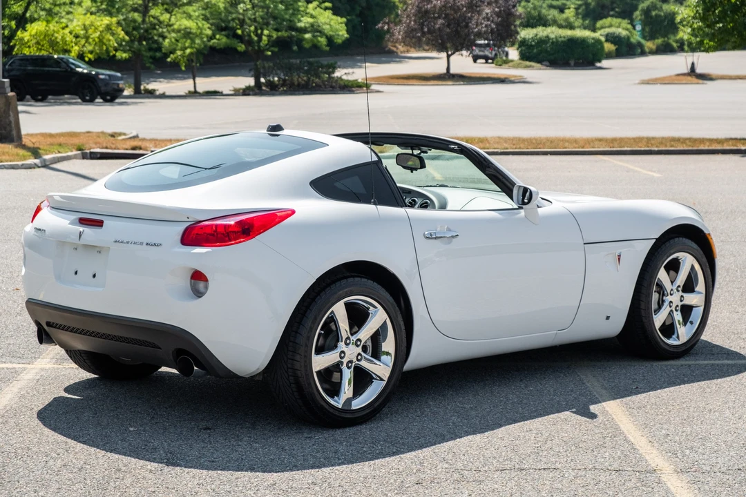 2009 Pontiac Solstice GXP - Image 23 of 31