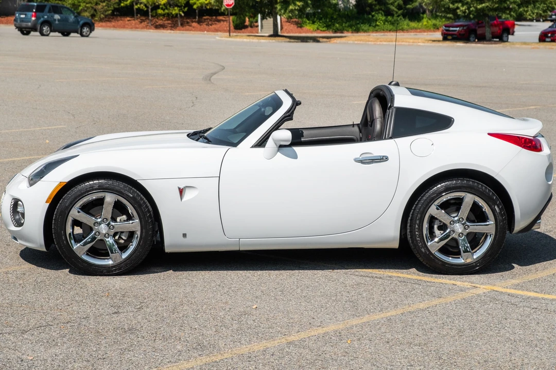 2009 Pontiac Solstice GXP - Image 26 of 31