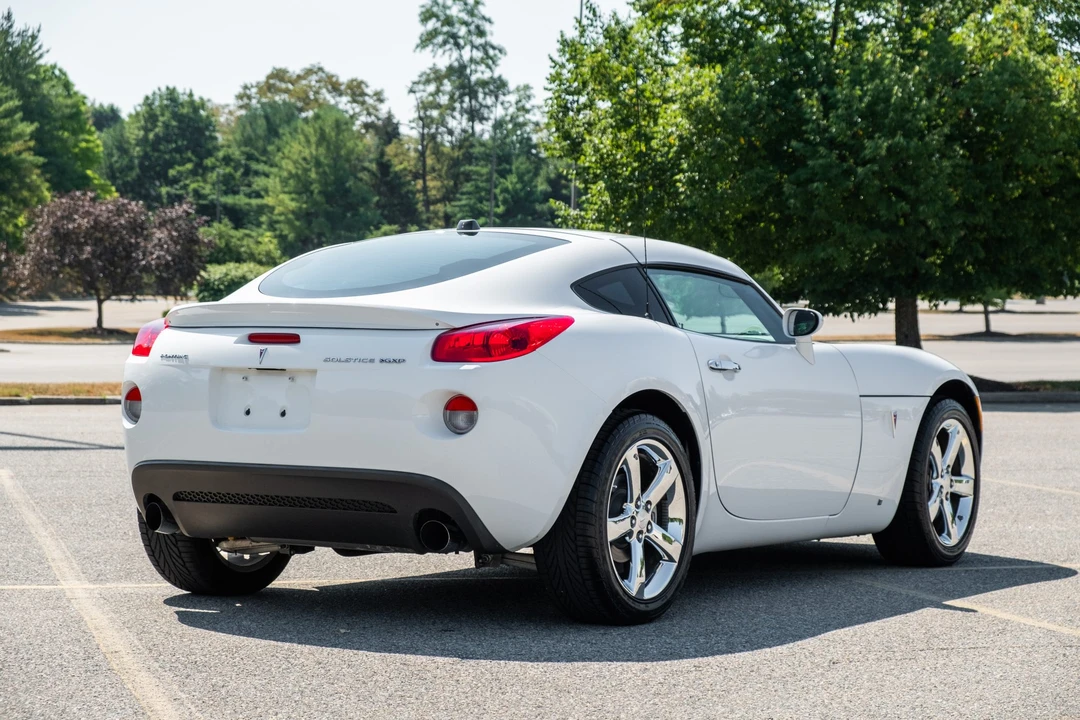2009 Pontiac Solstice GXP - Image 11 of 31