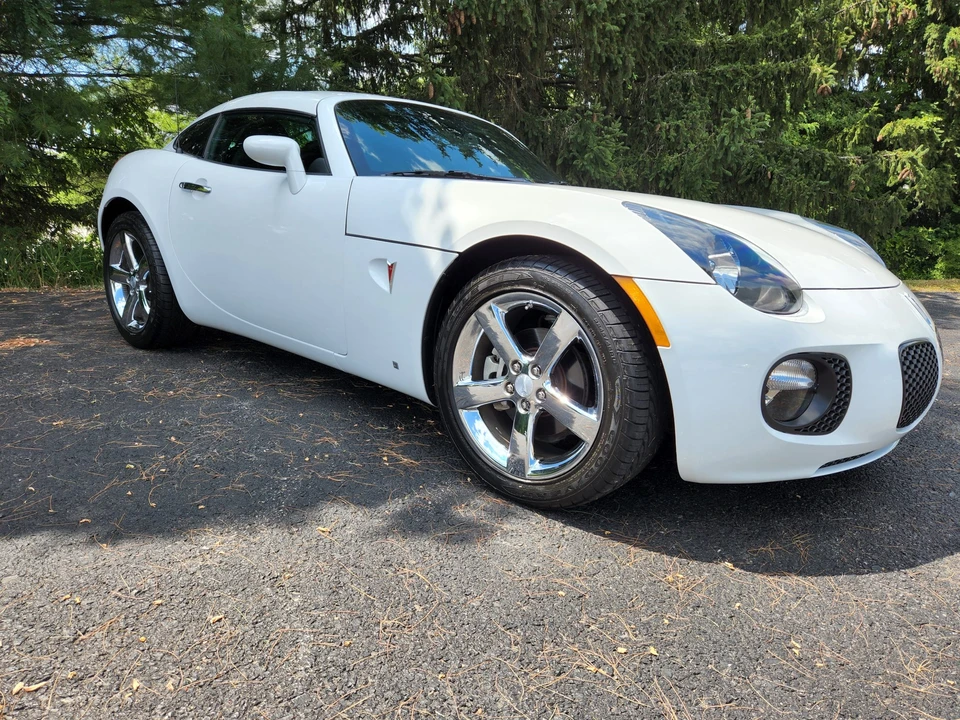 2009 Pontiac Solstice GXP - Image 8 of 31