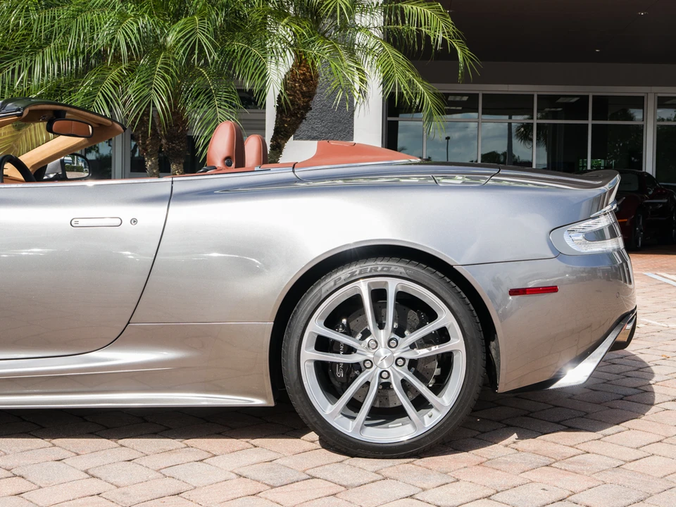 2010 Aston Martin DBS (2008-2012) - Image 11 of 31