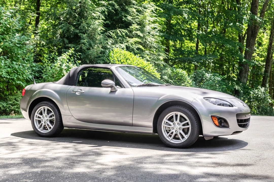 2011 Mazda NC MX-5 Miata - Image 9 of 31