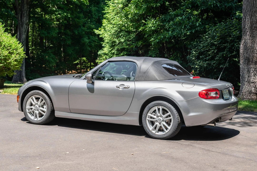 2011 Mazda NC MX-5 Miata - Image 4 of 31