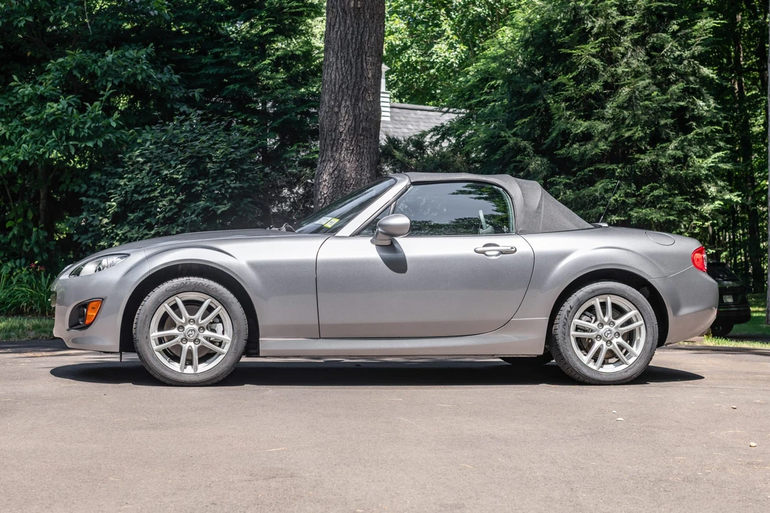 2011 Mazda NC MX-5 Miata - Image 3 of 31