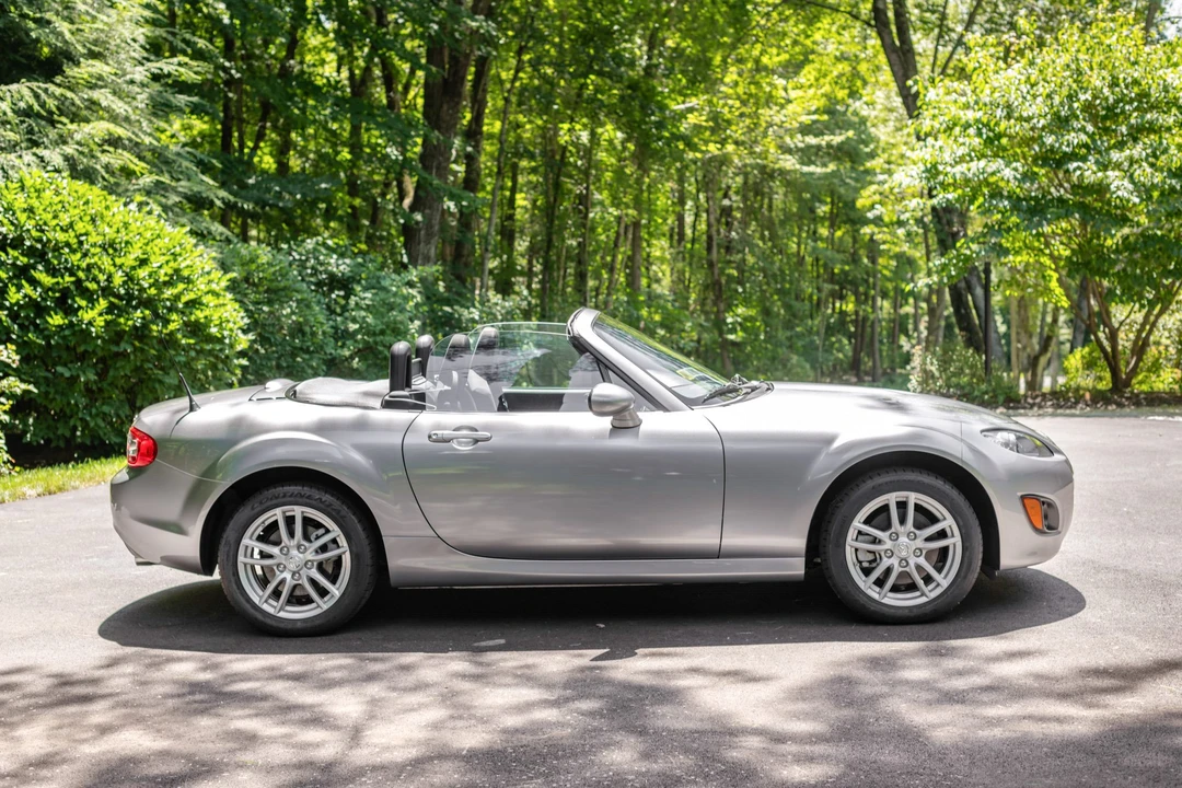 2011 Mazda NC MX-5 Miata - Image 15 of 31