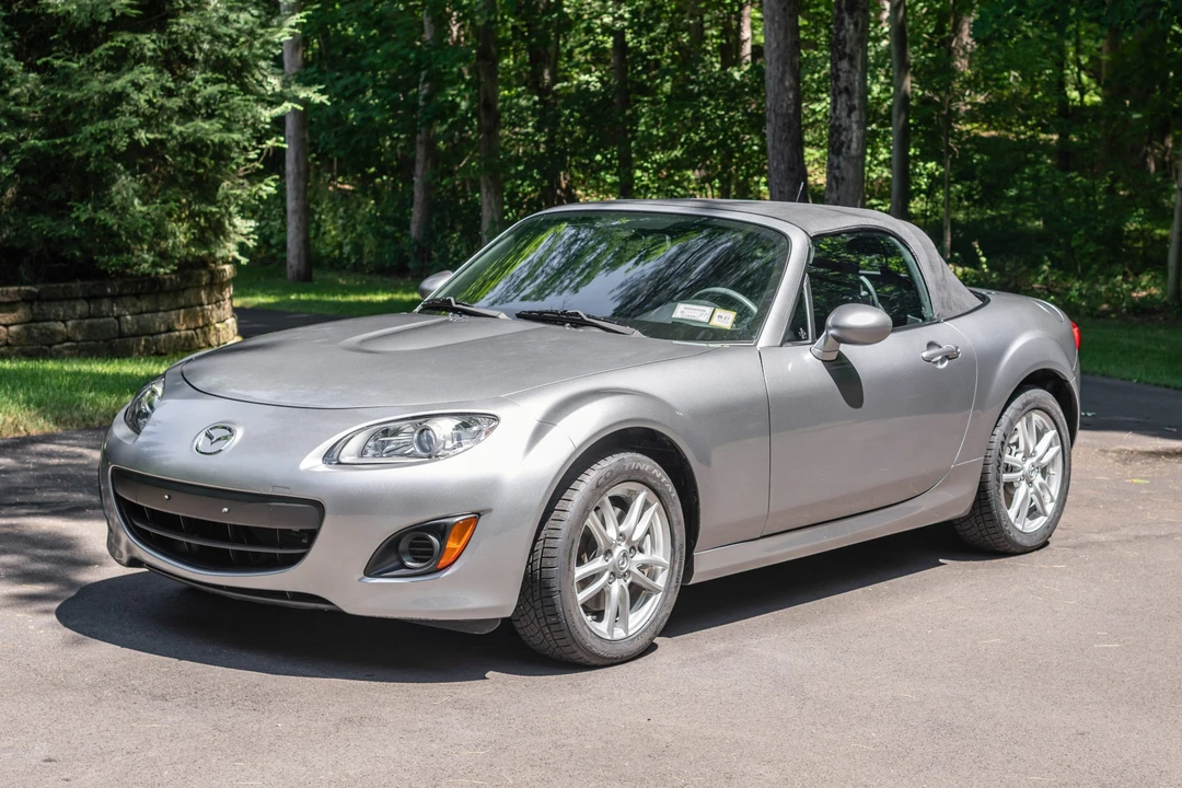 2011 Mazda NC MX-5 Miata - Image 2 of 31