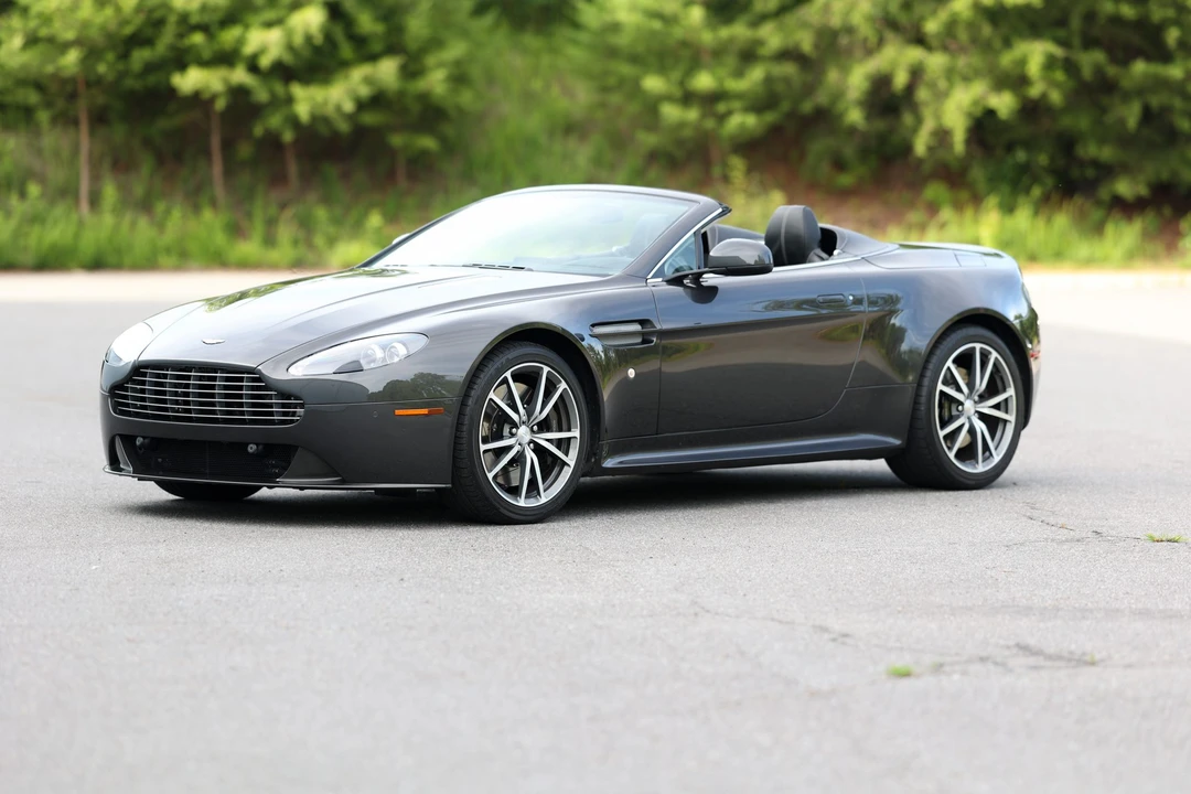 2012 Aston Martin V8 Vantage (2006-2017) - Image 10 of 31
