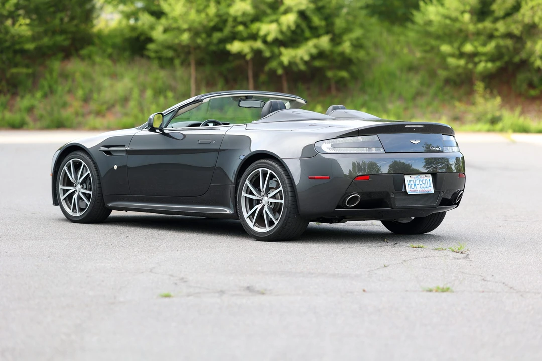 2012 Aston Martin V8 Vantage (2006-2017) - Image 15 of 31