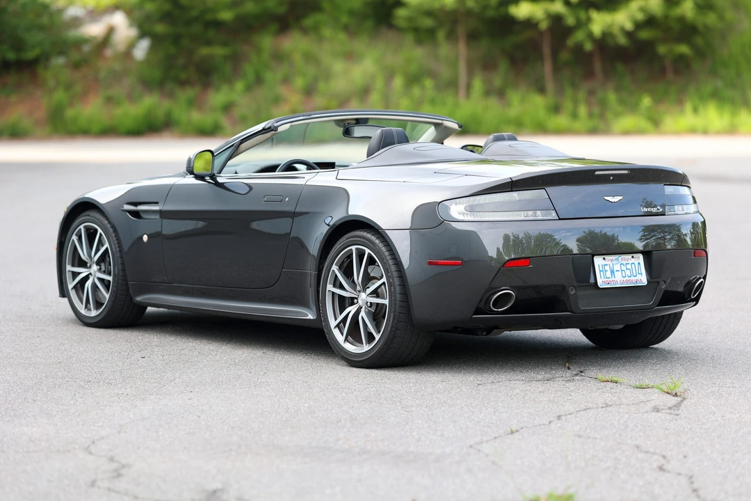 2012 Aston Martin V8 Vantage (2006-2017) - Image 16 of 31