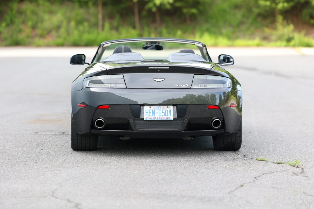 2012 Aston Martin V8 Vantage (2006-2017) - Image 19 of 31
