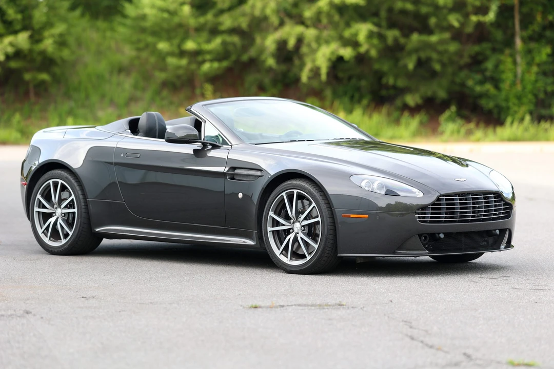 2012 Aston Martin V8 Vantage (2006-2017) - Image 30 of 31