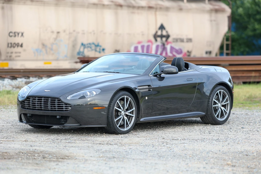 2012 Aston Martin V8 Vantage (2006-2017) - Image 6 of 31