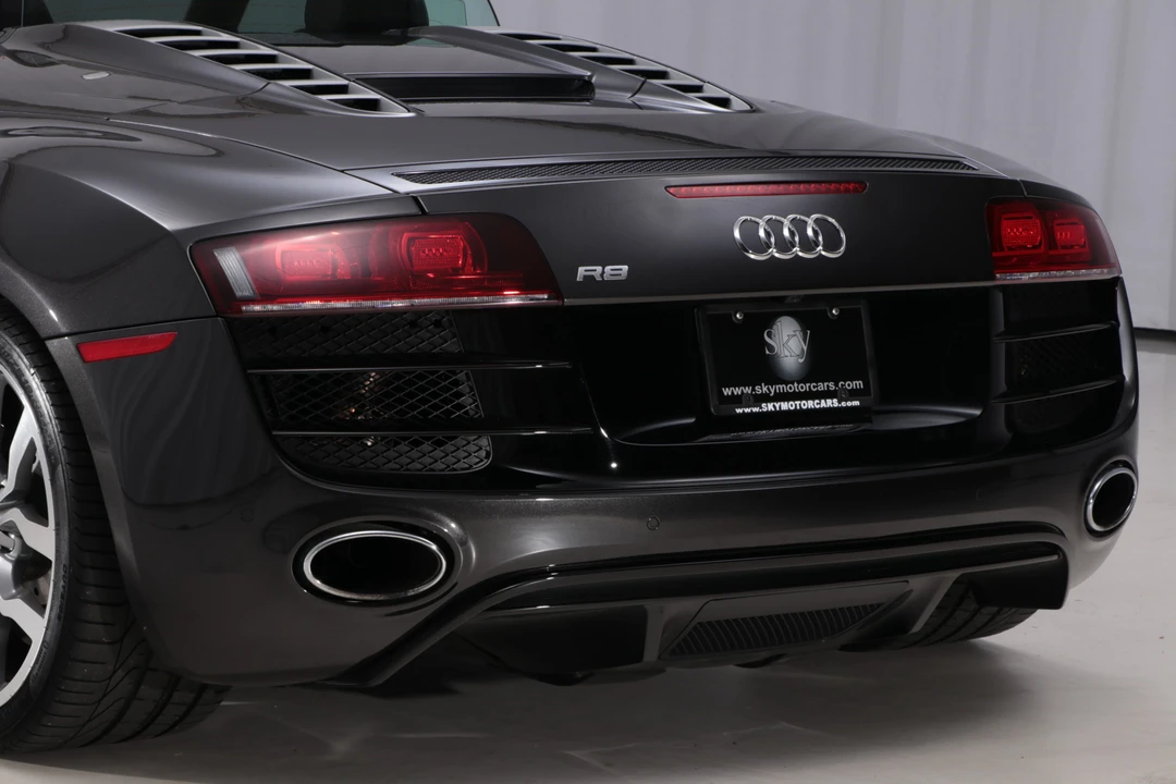 2012 Audi 42 R8 - Image 25 of 31