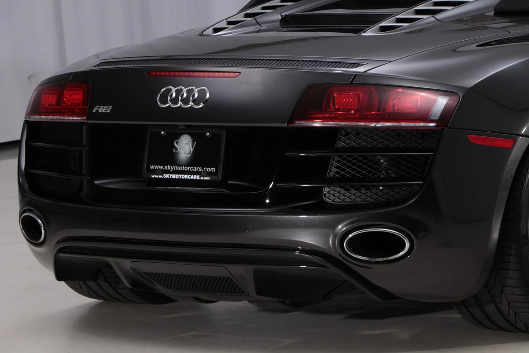 2012 Audi 42 R8 - Image 24 of 31