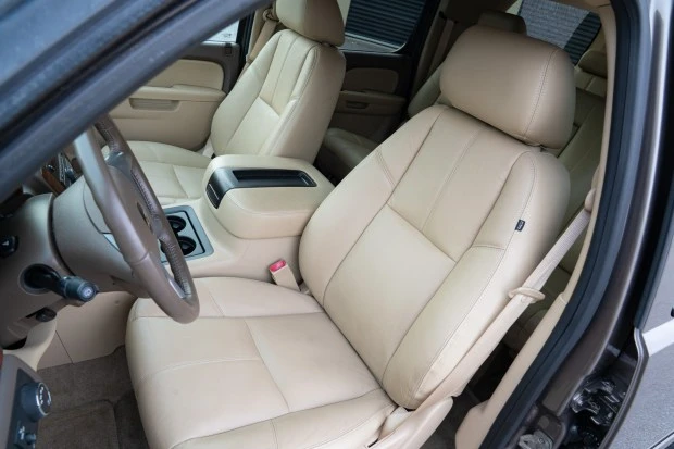 2012 Chevrolet Suburban 10th Gen - Image 4 of 7
