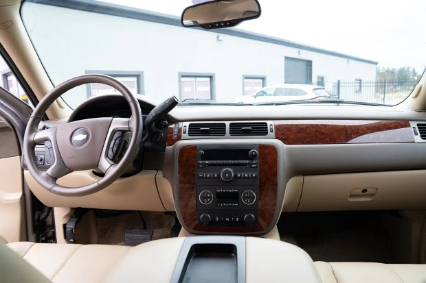 2012 Chevrolet Suburban 10th Gen - Image 5 of 7