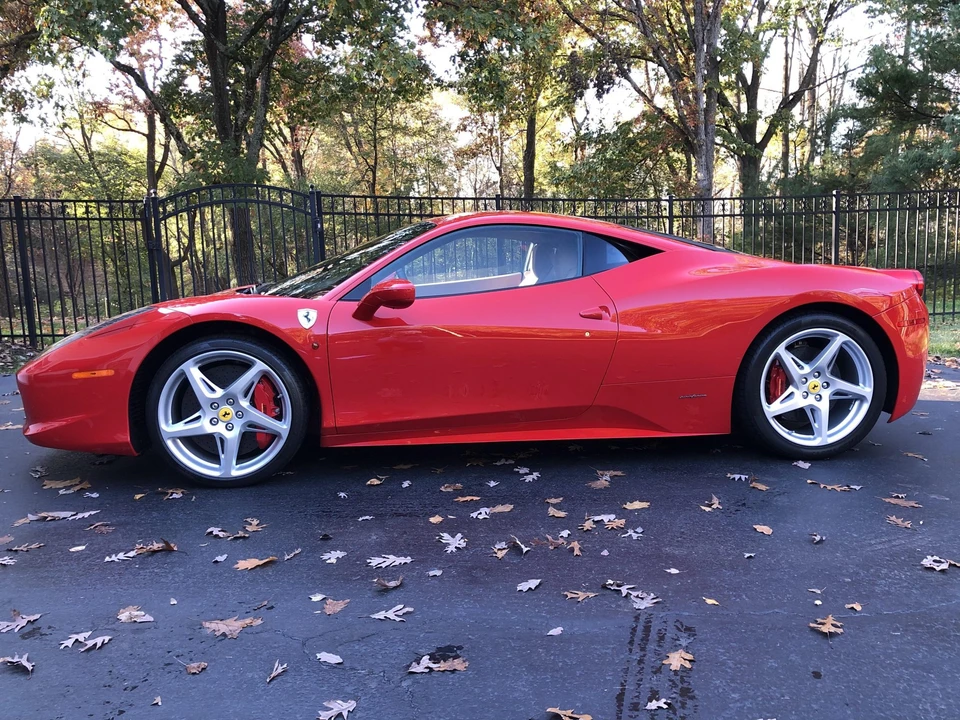 2012 Ferrari 458 Italia - Image 10 of 31