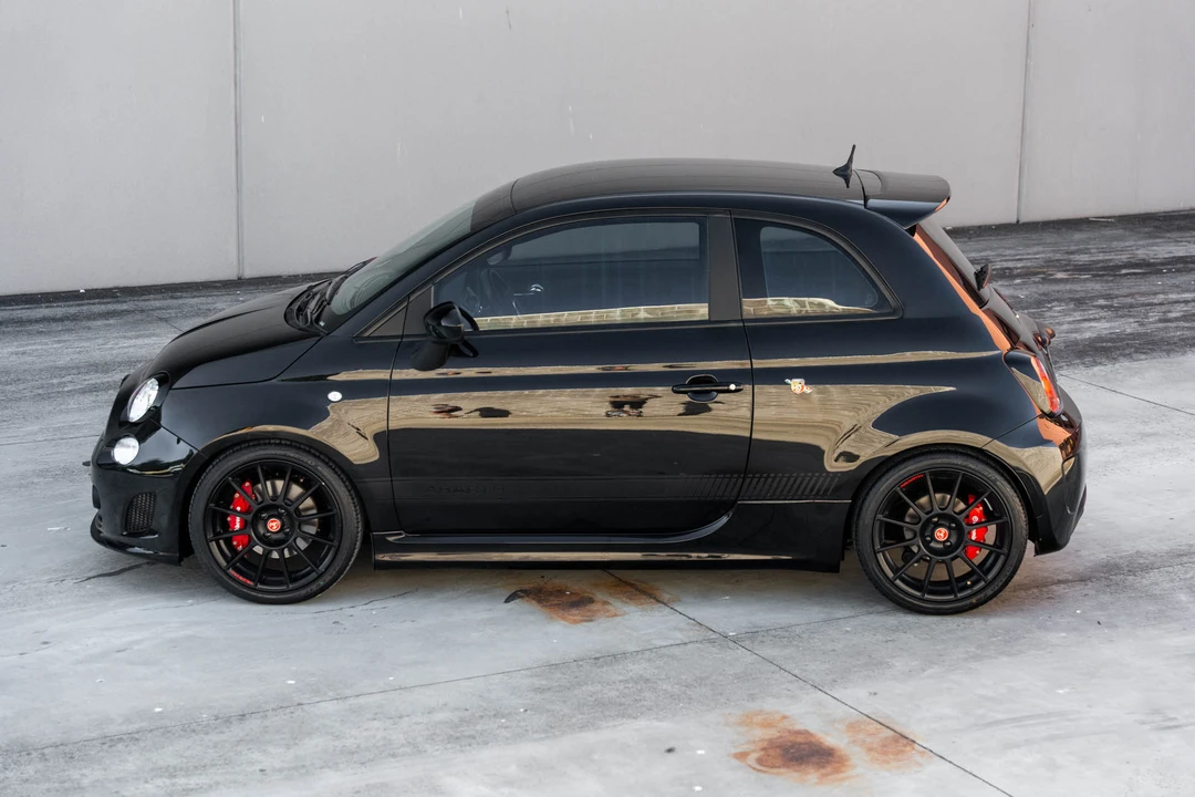 2012 Fiat Abarth 500 - Image 6 of 31