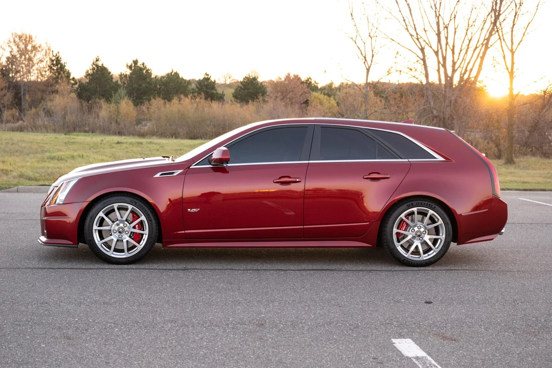 2013 Cadillac CTS-V 2nd Gen - Image 3 of 31