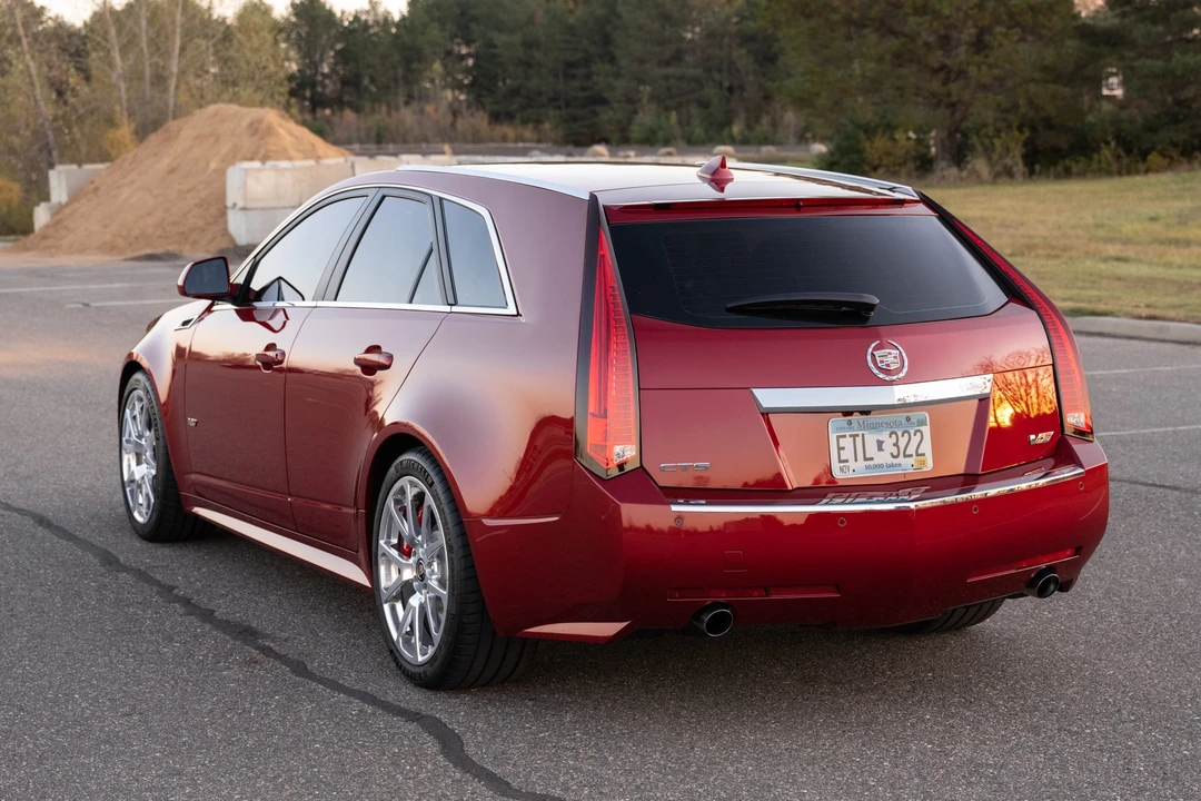2013 Cadillac CTS-V 2nd Gen - Image 4 of 31
