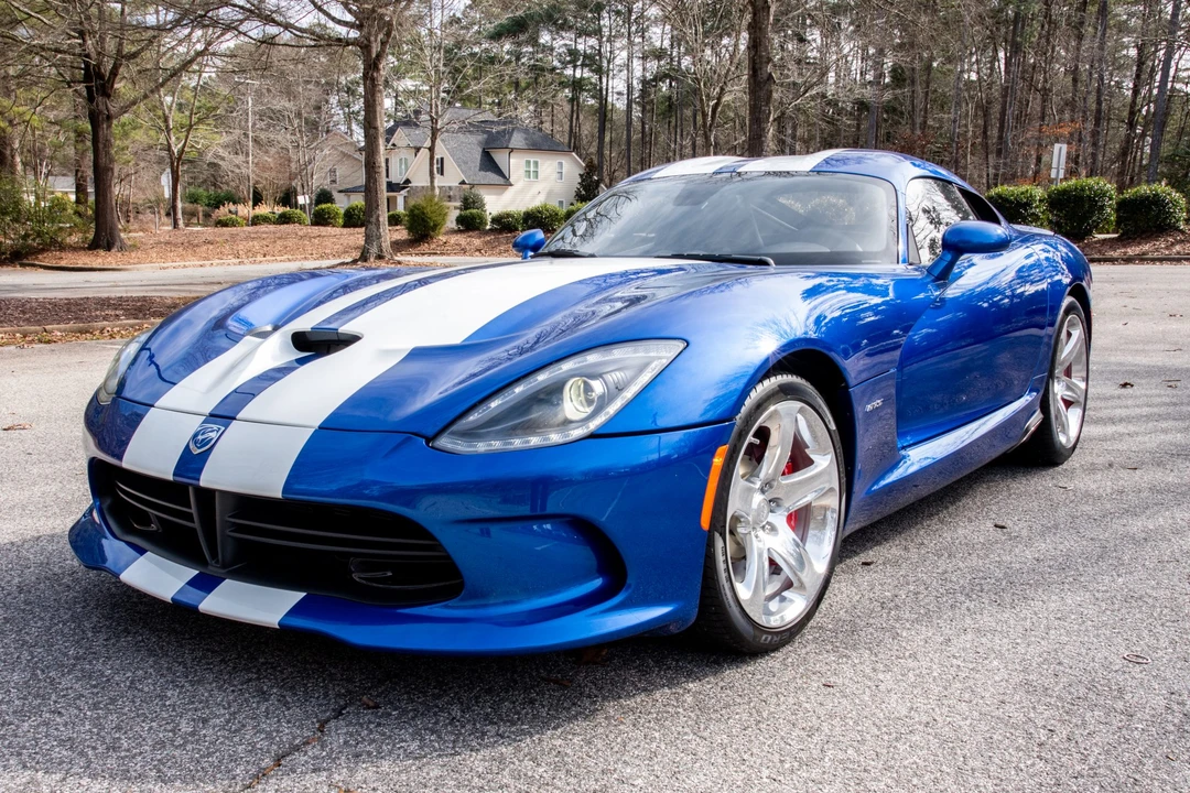 2013 Dodge Viper 5th Gen - Image 2 of 31