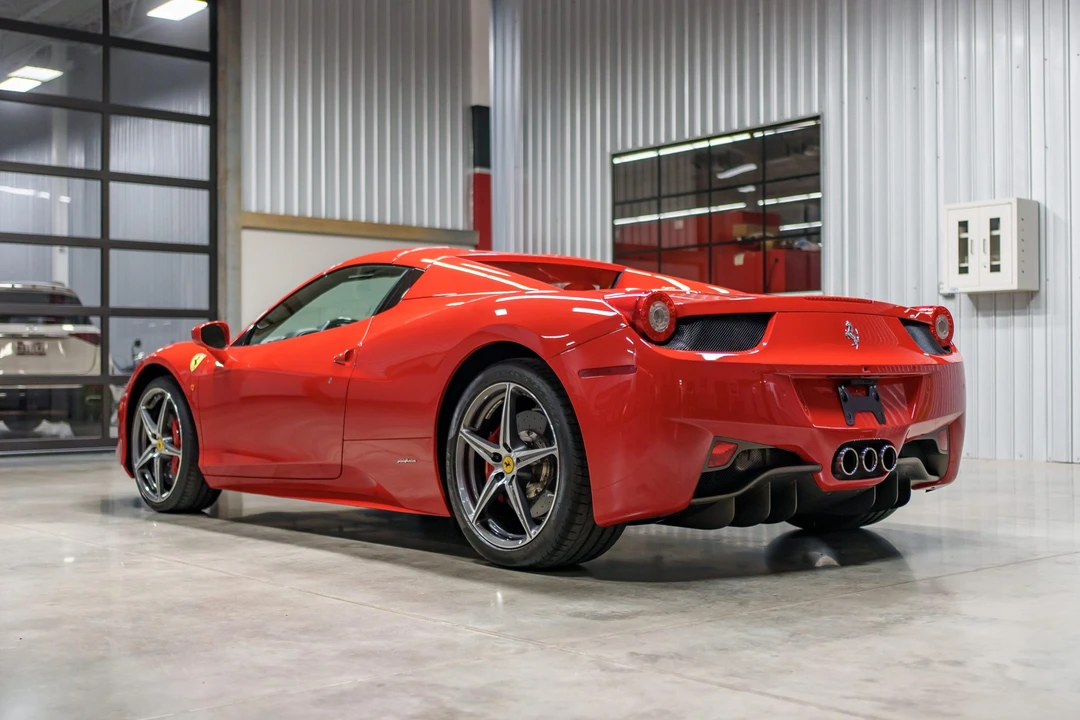 2013 Ferrari 458 Spider - Image 27 of 31