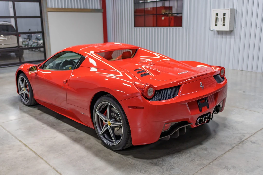 2013 Ferrari 458 Spider - Image 25 of 31