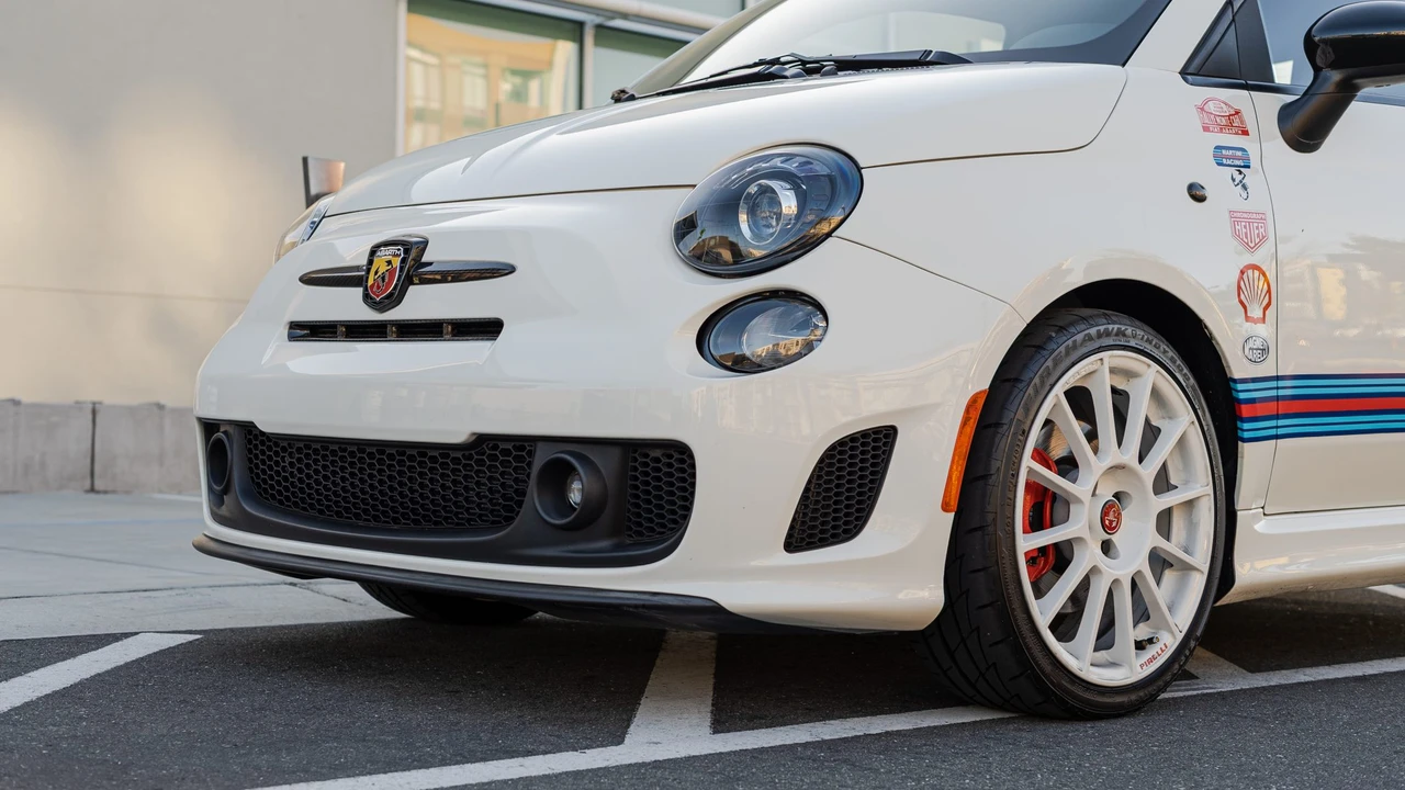 2013 Fiat Abarth 500 - Image 26 of 31