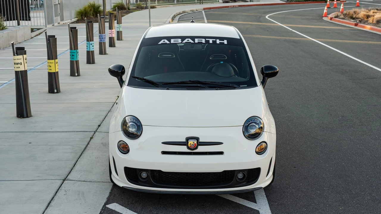 2013 Fiat Abarth 500 - Image 23 of 31