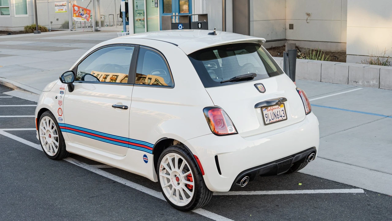 2013 Fiat Abarth 500 - Image 8 of 31