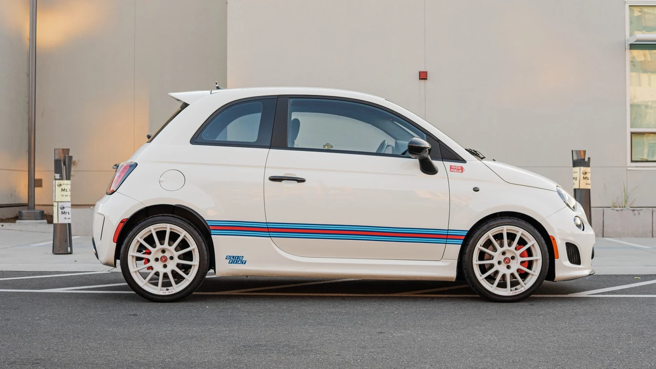 2013 Fiat Abarth 500 - Image 15 of 31