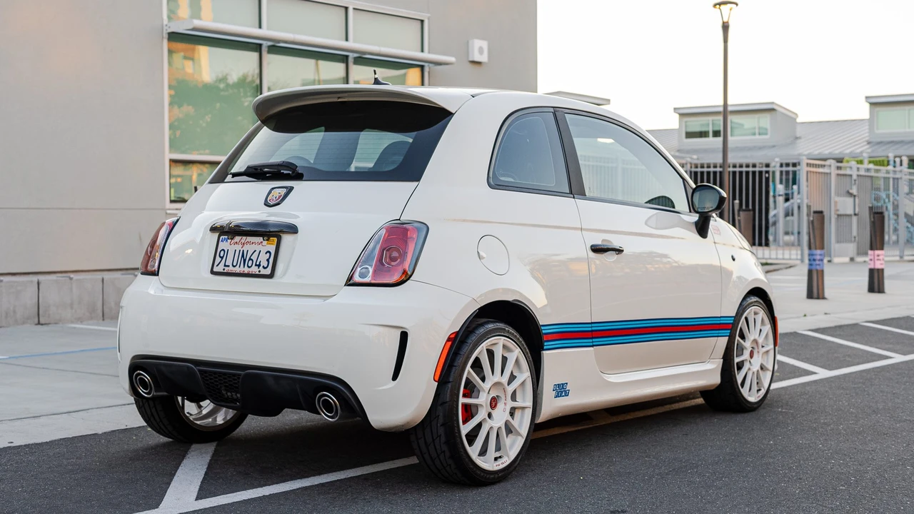 2013 Fiat Abarth 500 - Image 13 of 31