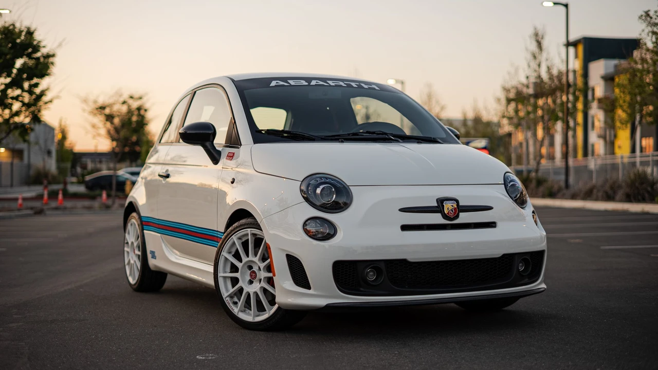 2013 Fiat Abarth 500 - Image 20 of 31