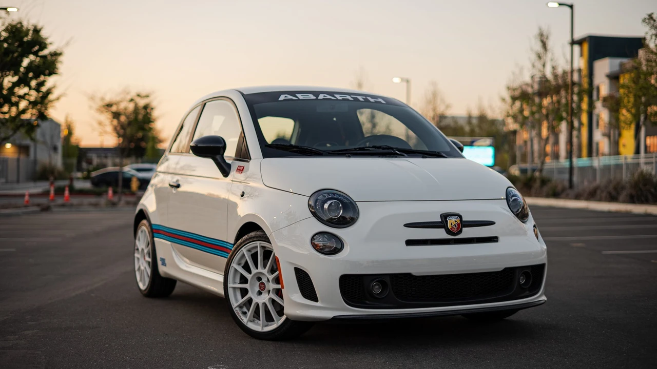 2013 Fiat Abarth 500 - Image 21 of 31