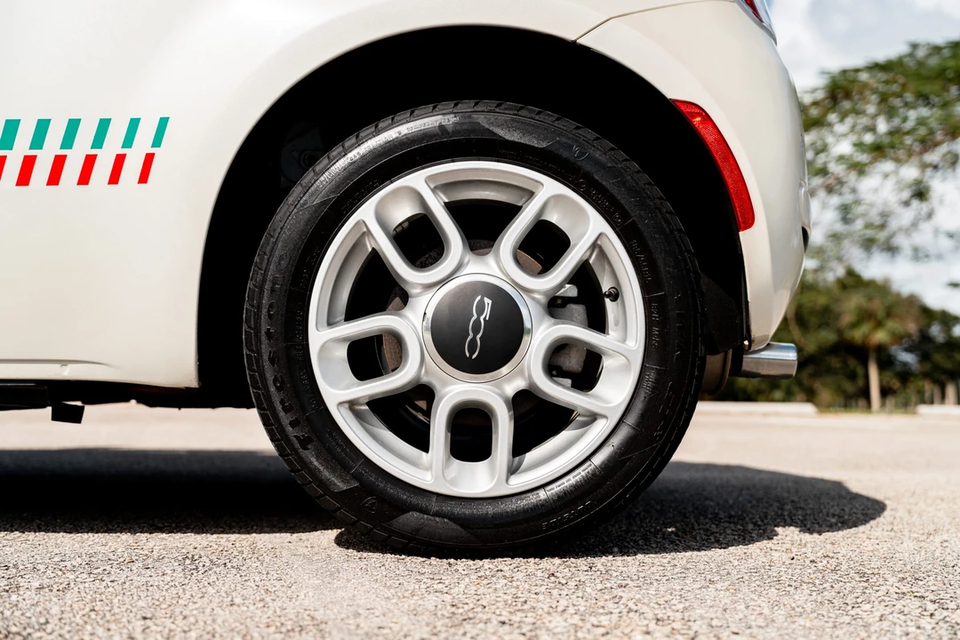 2013 Fiat 500 - Image 23 of 31